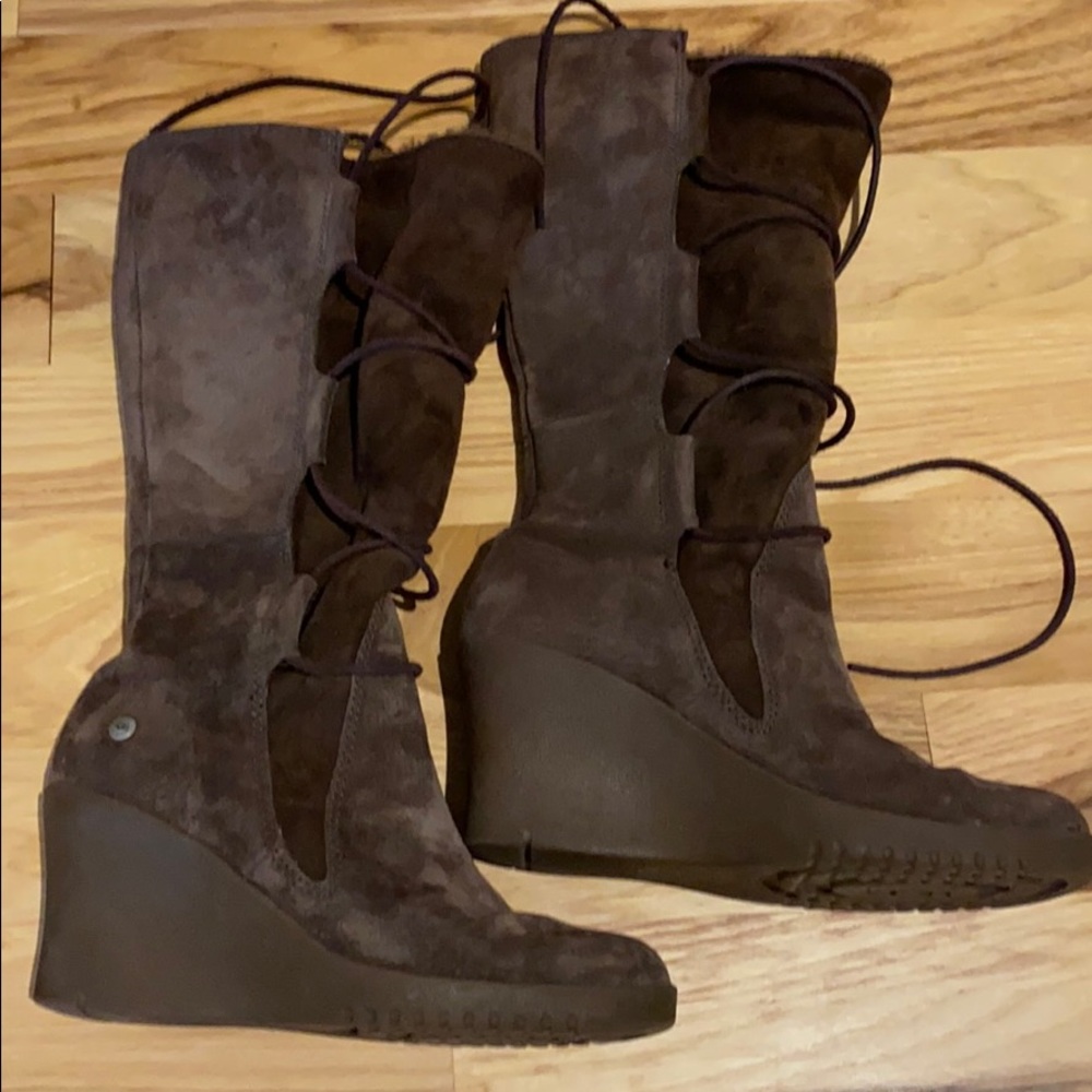 3.5 inched wedge Ugg boots